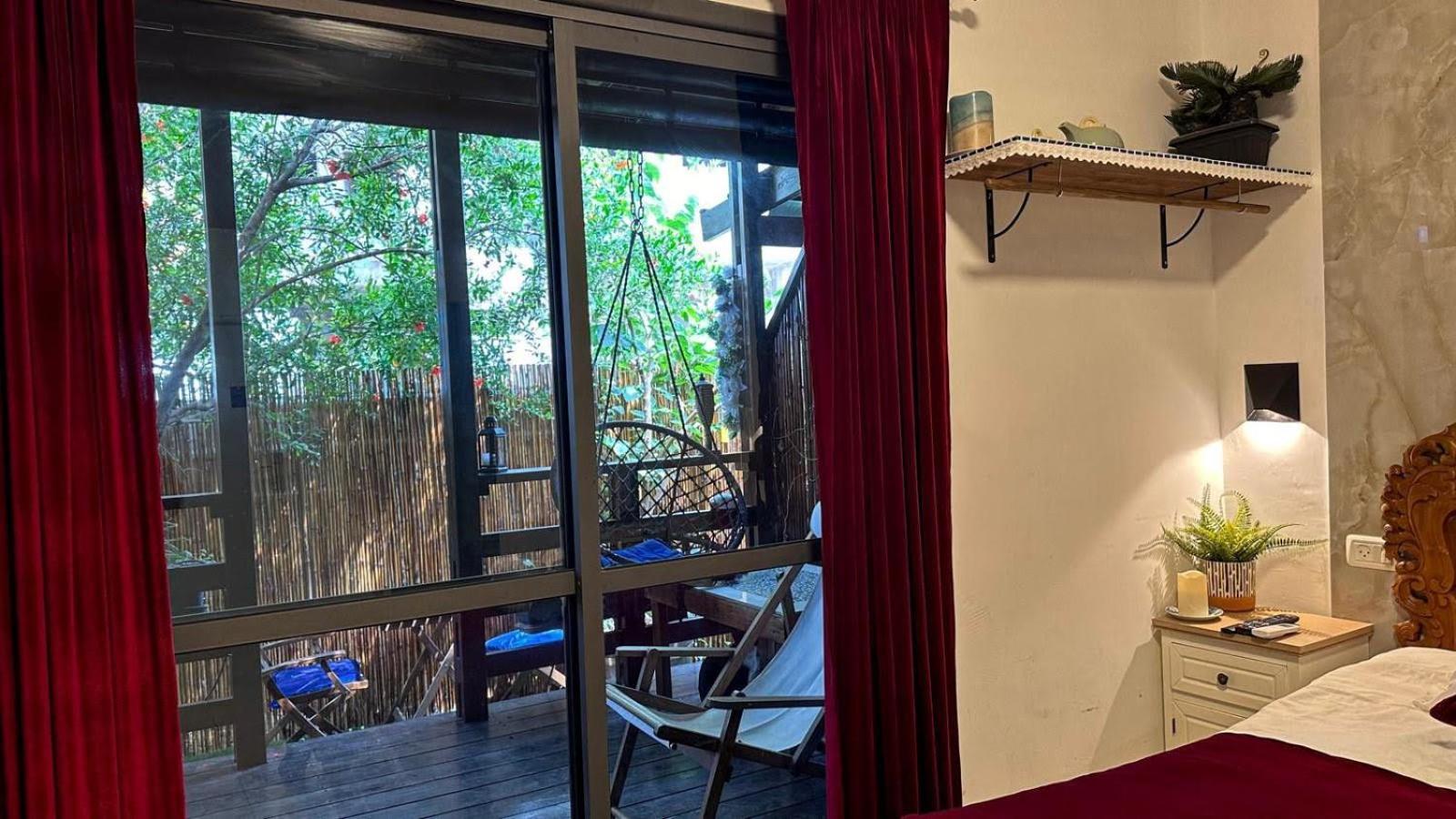 Ahuzat Shaul Seaside Bed & Breakfast Hadera Eksteriør bilde